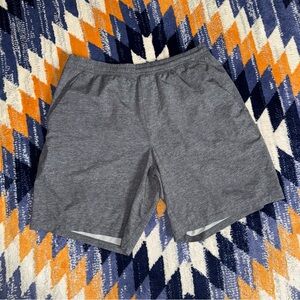 Men’s Lululemon Shorts XL No liner.  Gray. Zipper pockets